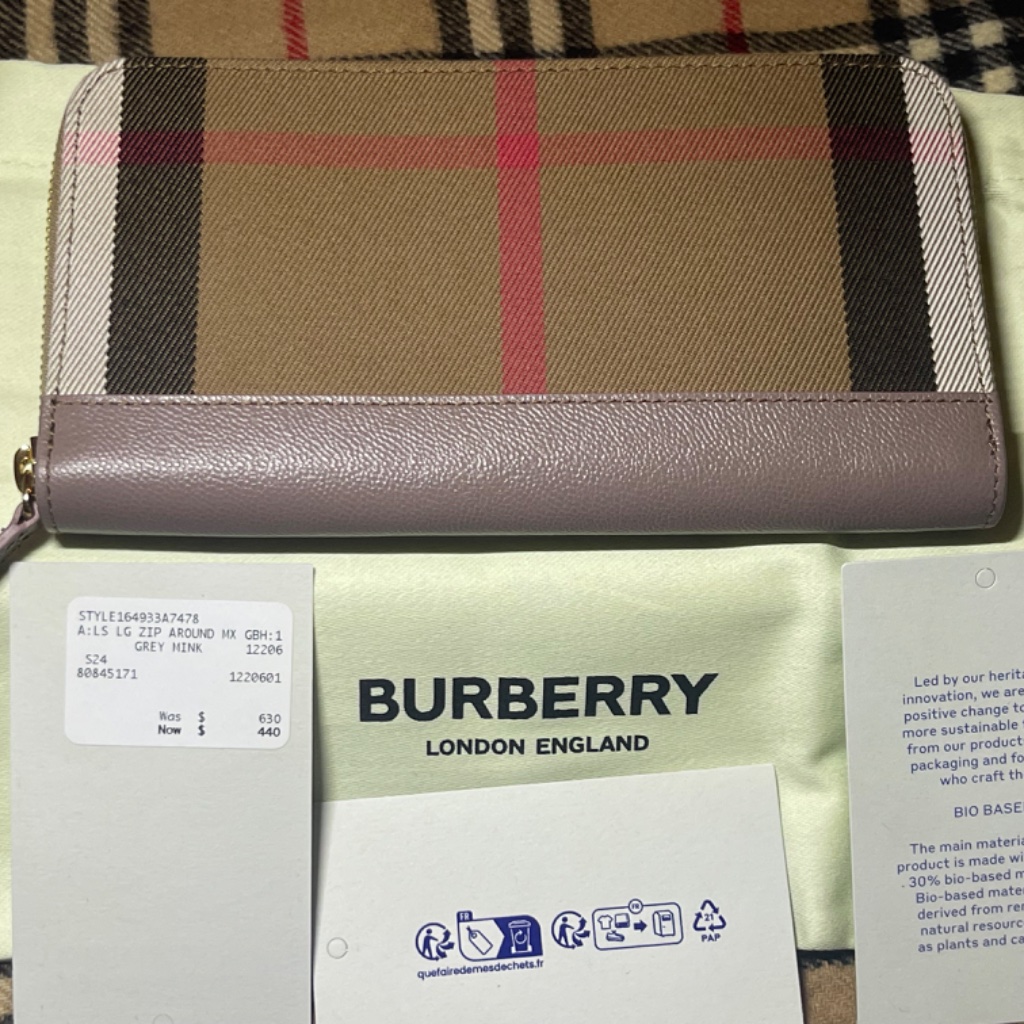 Burberry Large Check Zip Wallet Grey Mink Nwt